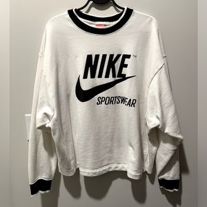 Nike crew neck sweatshirt
